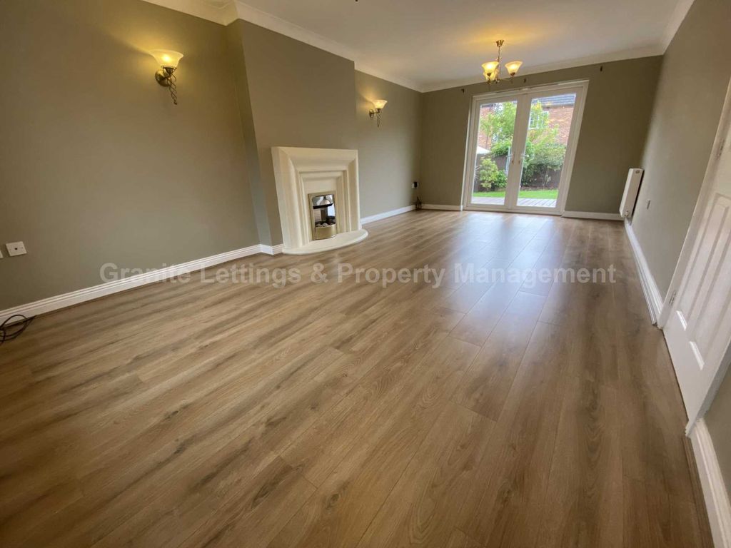 Property photo 2 of 28