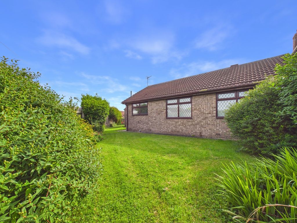 Property photo 2 of 18 4584116