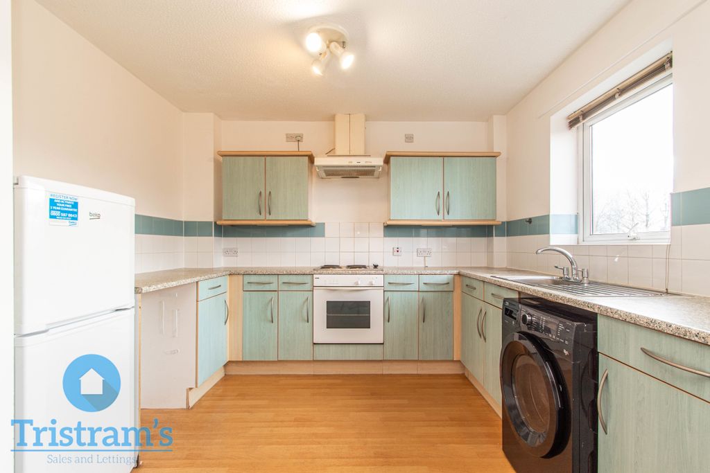 Property photo 2 of 12