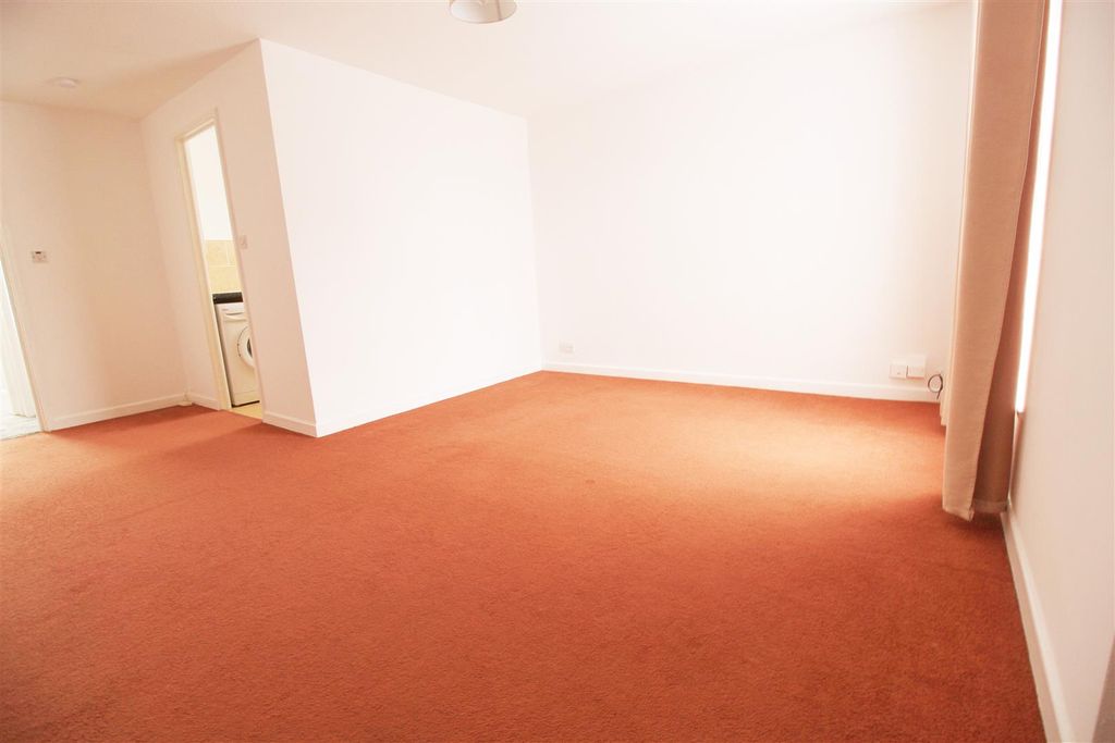 Property photo 3 of 7 Living Area.Jpg