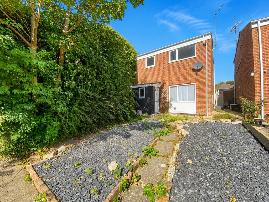 Property photo 1 of 10 Front