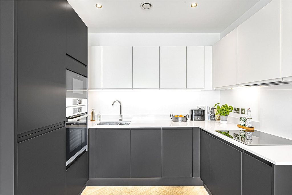 Property photo 2 of 18 Open Plan Living