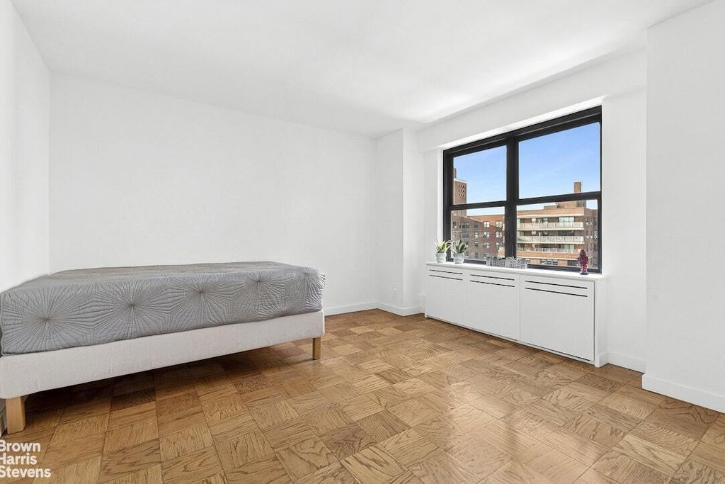 Property photo 3 of 6 <Alttext/>