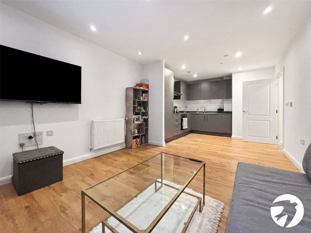 Property photo 2 of 8 Picture No. 03