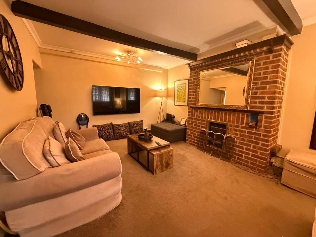 Property photo 3 of 14 Gallery