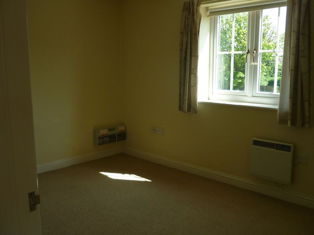 Property photo 3 of 6