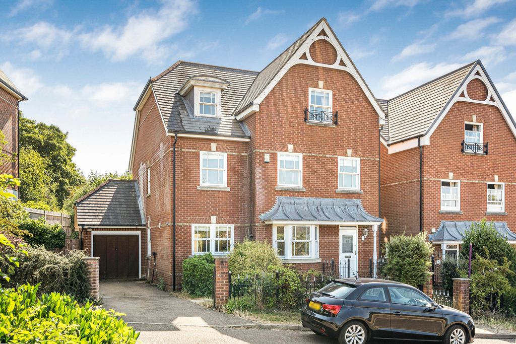 Property photo 1 of 37 36_87451