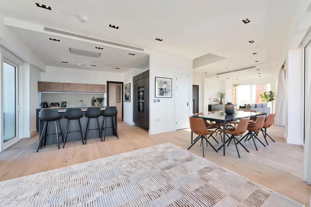 Property photo 1 of 15 173 Keybridge.Jpg