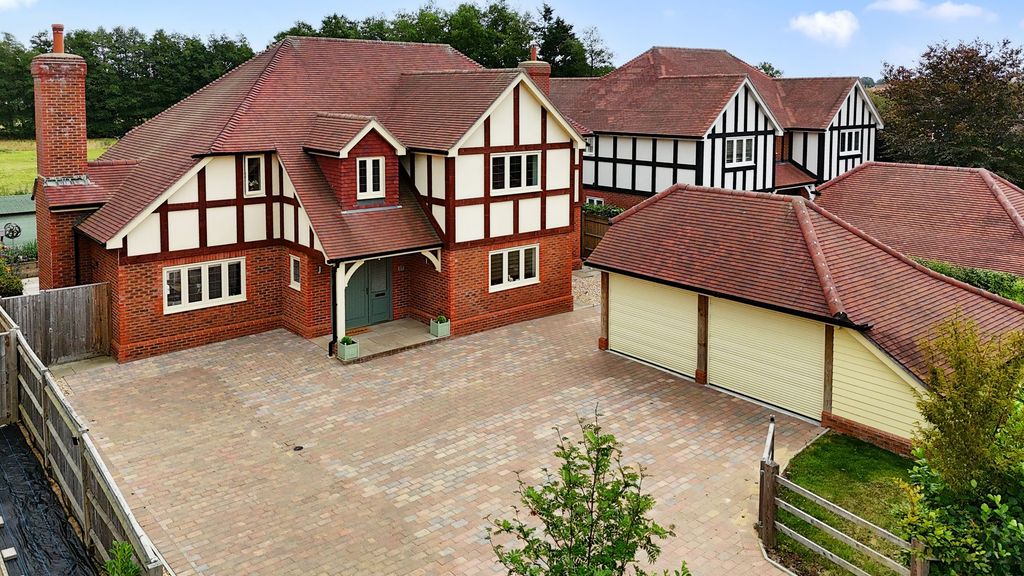 Property photo 1 of 23