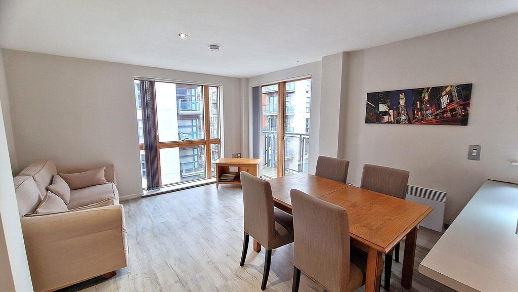 Property photo 2 of 38 Living Room