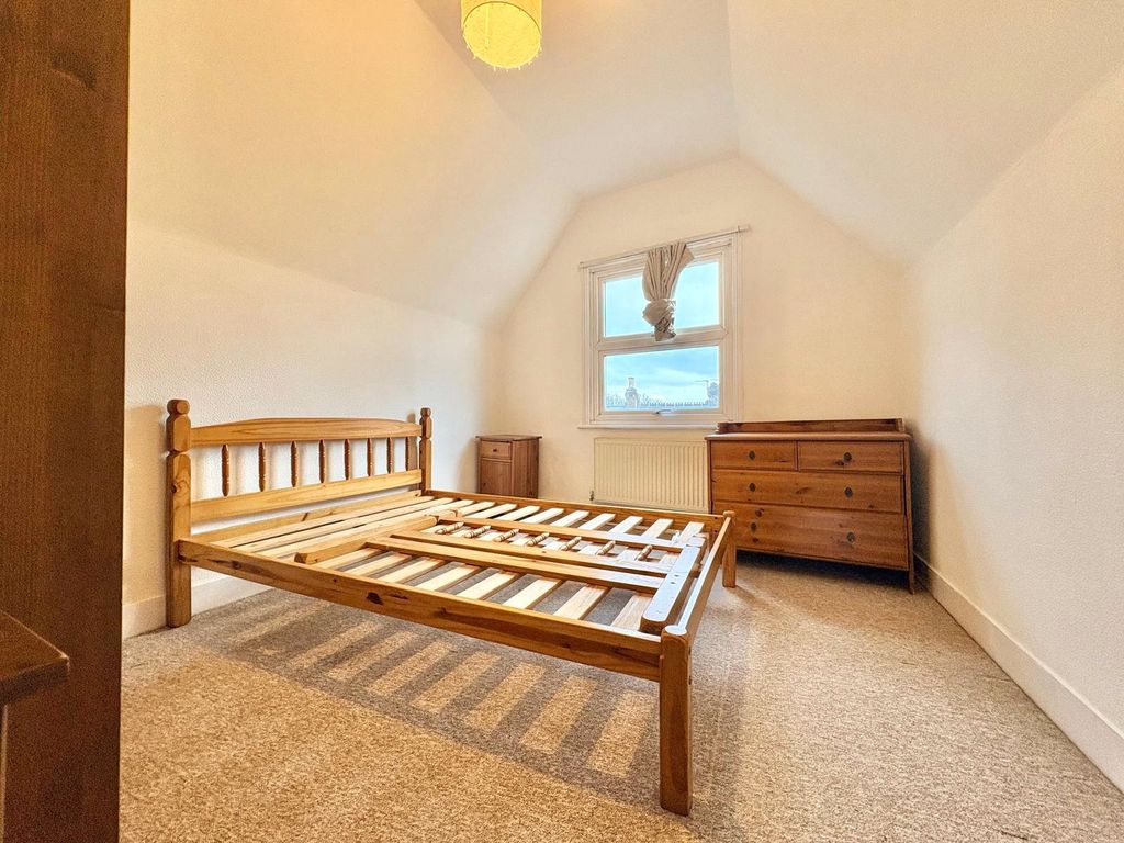 Property photo 3 of 14 Bedroom