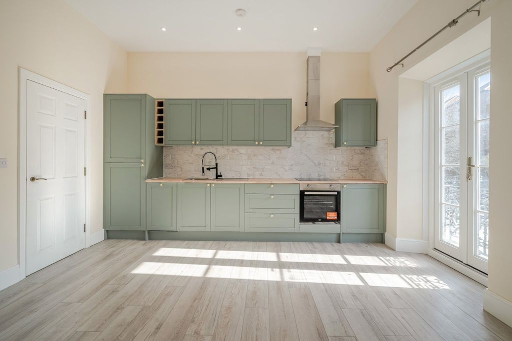 Property photo 3 of 17 Picture No. 43