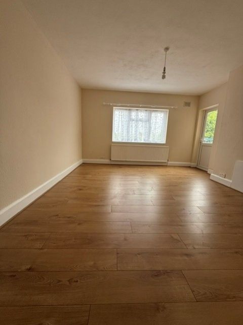 Property photo 2 of 8 2