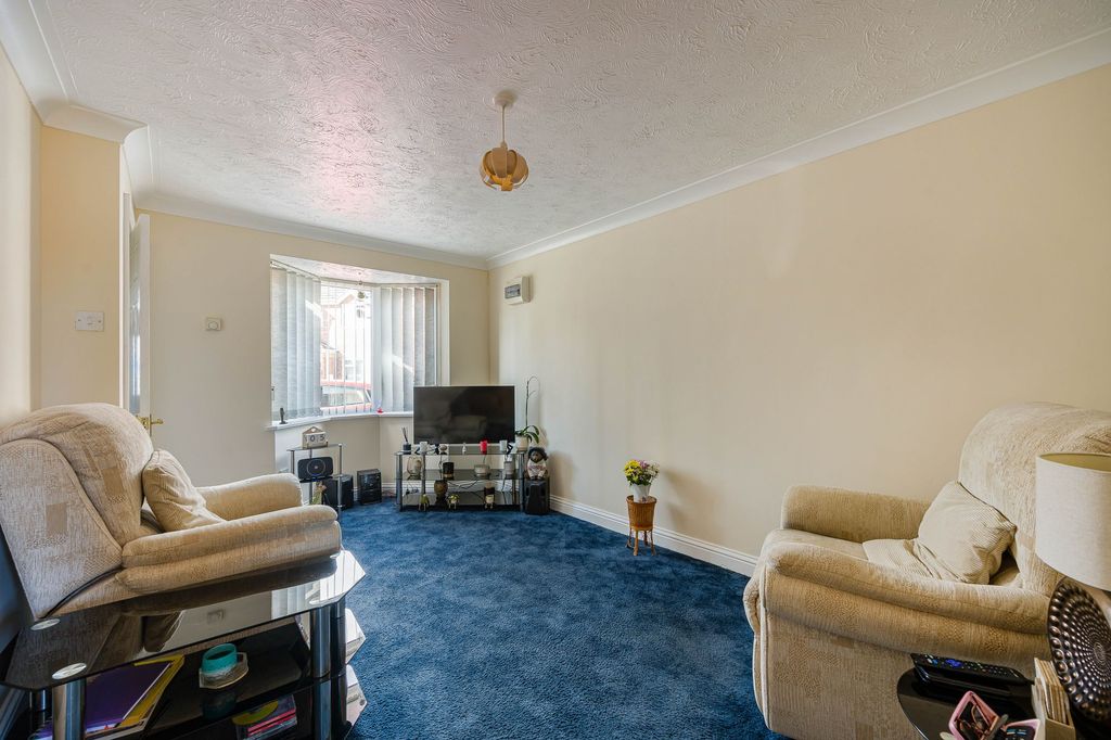 Property photo 3 of 22