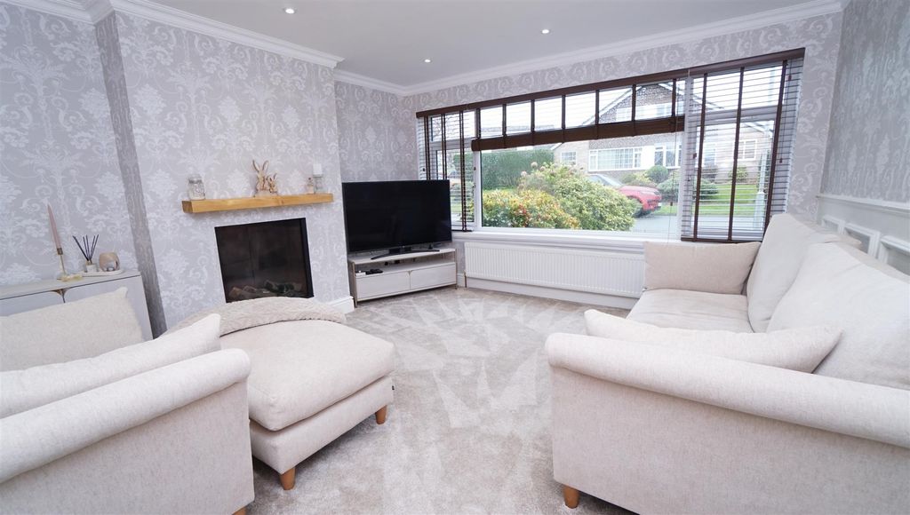 Property photo 2 of 21 Dsc01010.Jpg