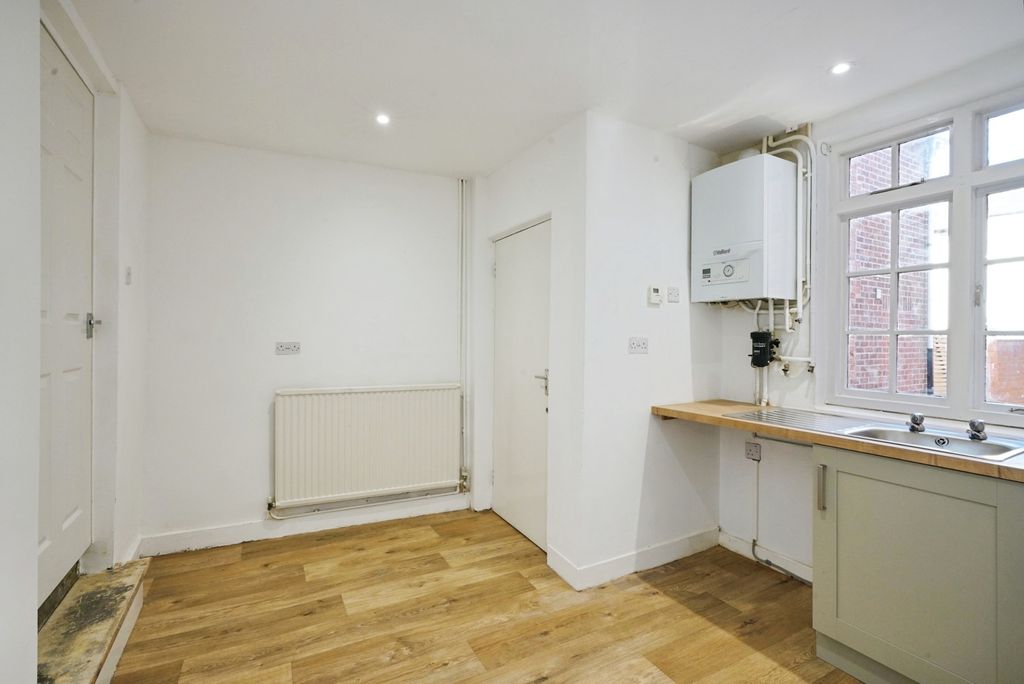 Property photo 2 of 13 Photo