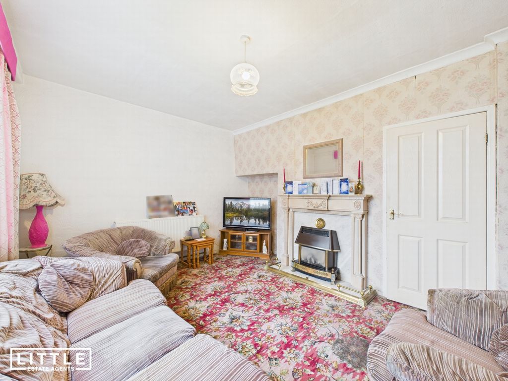 Property photo 3 of 14 Photo 2