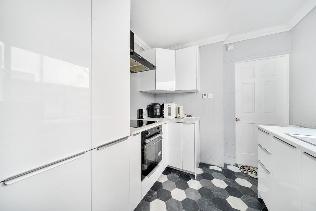 Property photo 3 of 13 1-69660A1F2E99B-1380295-9-69652Ab59Ebff-1.Jpg