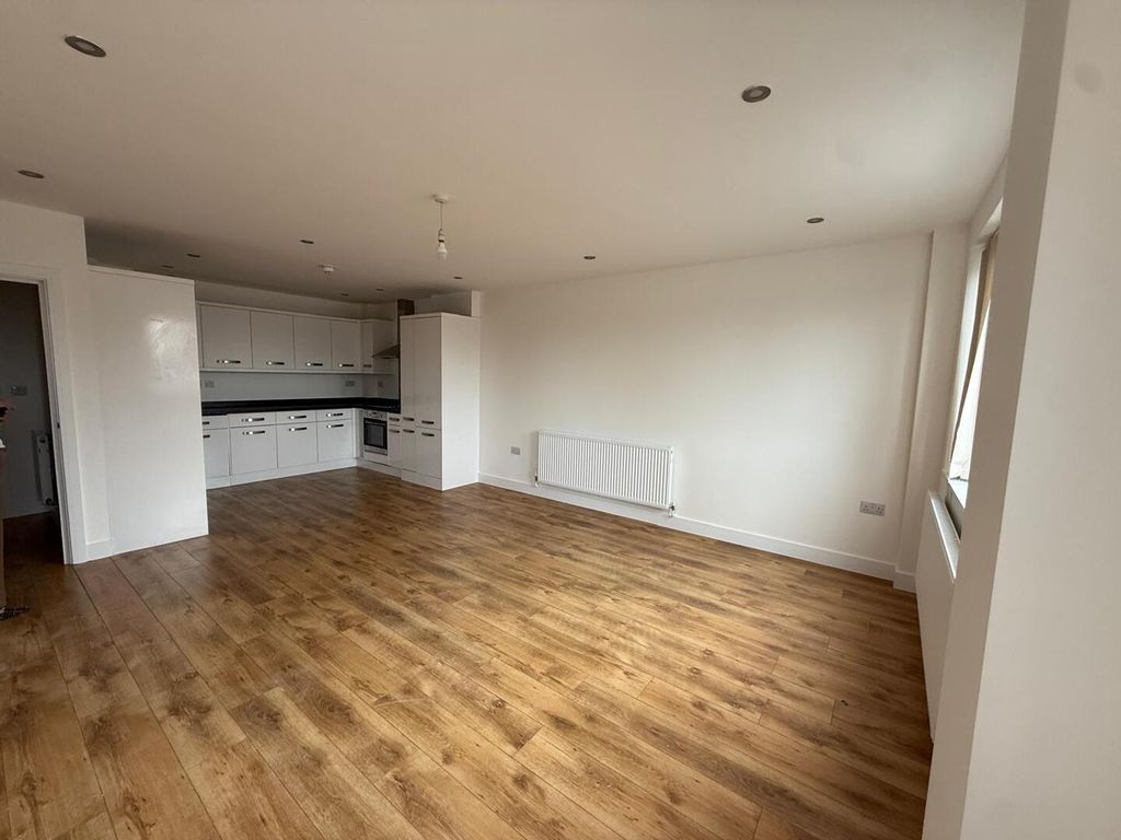 Property photo 2 of 7 Living Room