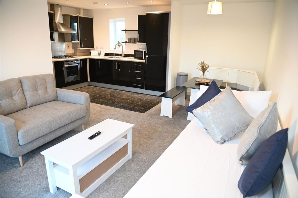 Property photo 3 of 9 Maplin Open Plan.Jpg