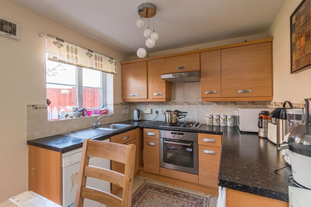 Property photo 3 of 12 44 Pavillion Way Nh 03.Jpg