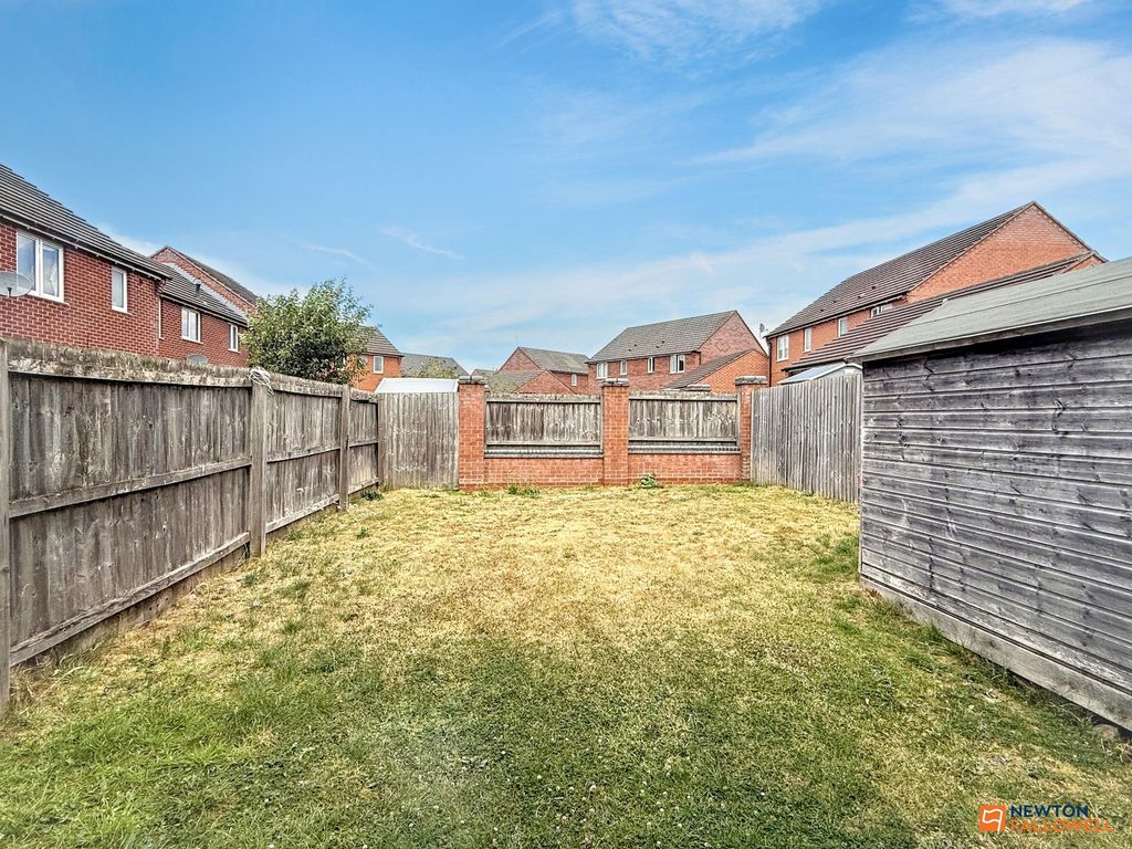 Property photo 2 of 19
