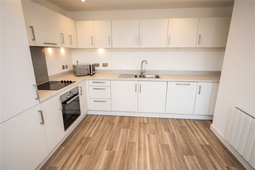 Property photo 3 of 14 Picture No. 06