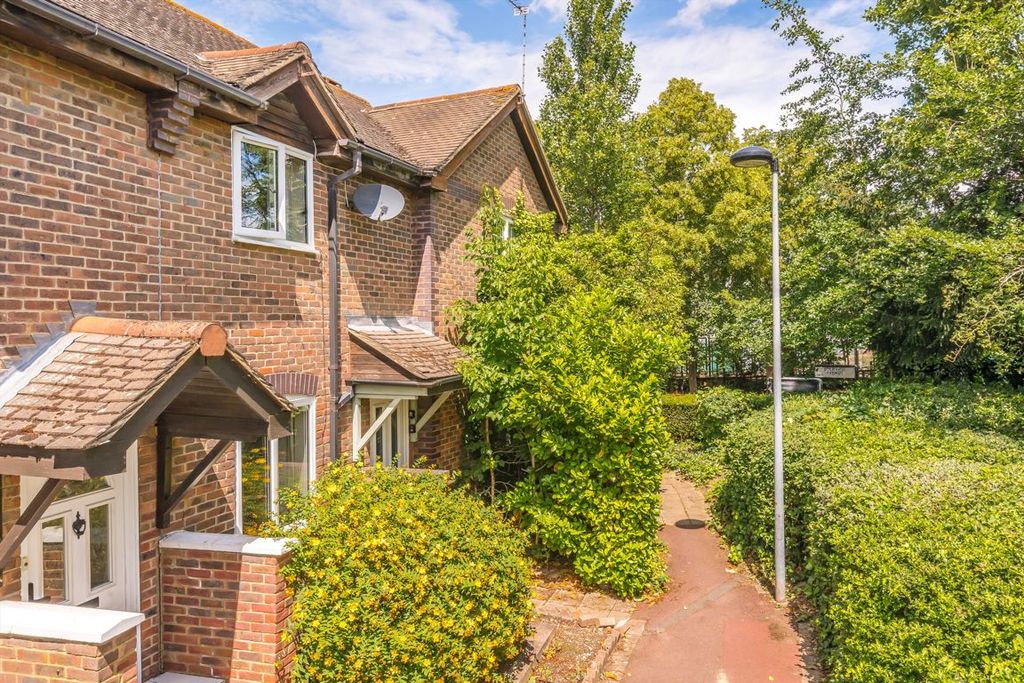 Property photo 1 of 6