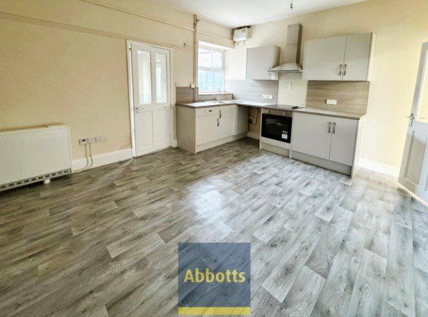 Property photo 2 of 17 Picture No. 06