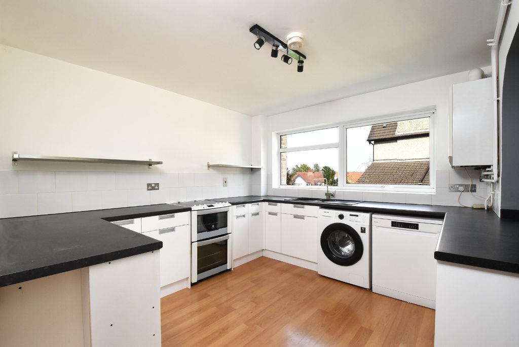 Property photo 2 of 13 5357952
