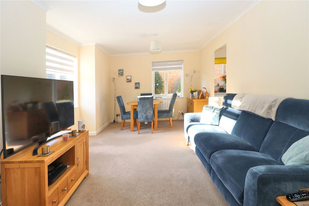 Property photo 2 of 11 Picture No. 06