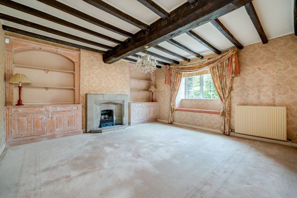 Property photo 2 of 36 Dining Room