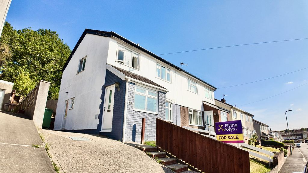 Property photo 1 of 30