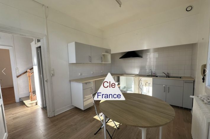 Property photo 3 of 10