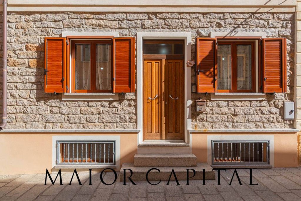 Property photo 1 of 34