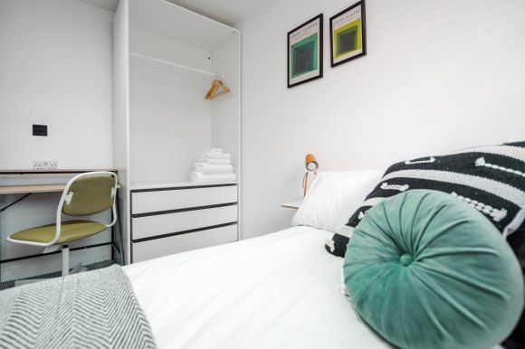 Property photo 2 of 8 9001249.Jpg