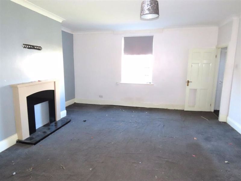 Property photo 2 of 11 Photo 3