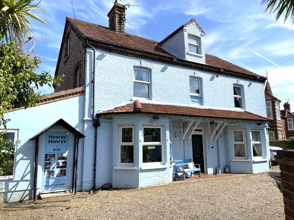 Property photo 1 of 8