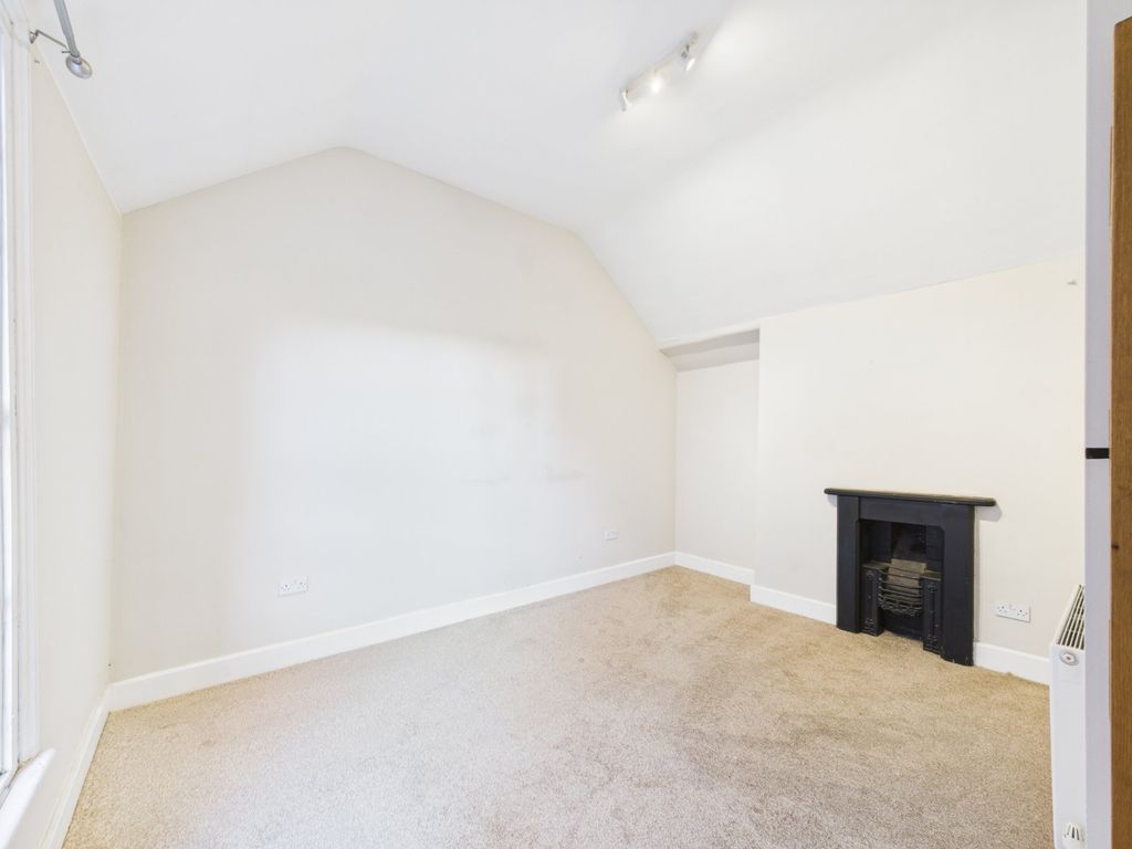 Property photo 3 of 11 Picture No. 02