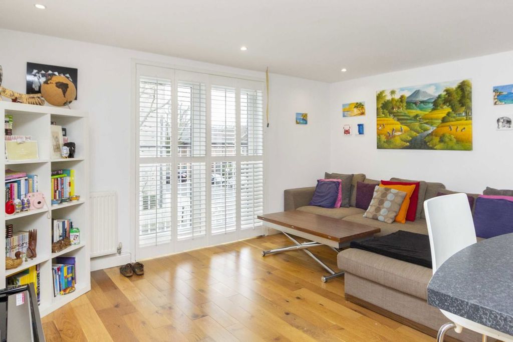 Property photo 2 of 5