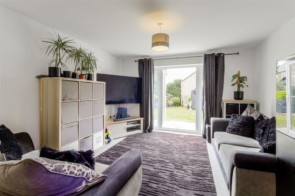 Property photo 2 of 10 Cottesbrooke Way - 004.Jpg