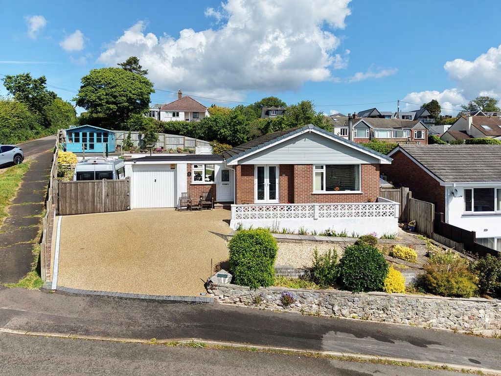 Property photo 1 of 26
