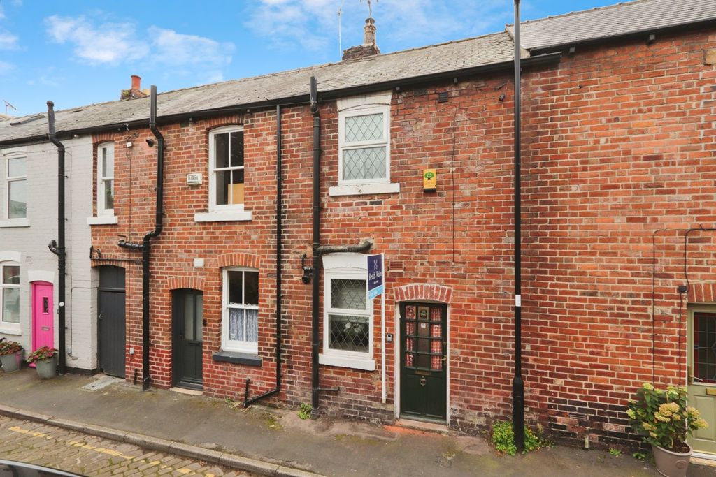 Property photo 1 of 12 Photo