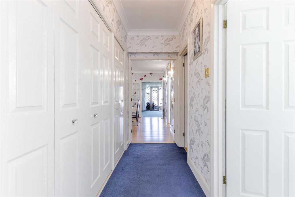Property photo 3 of 26 Hall