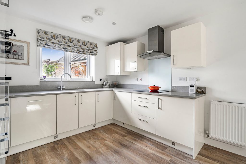 Property photo 3 of 17 9_84433