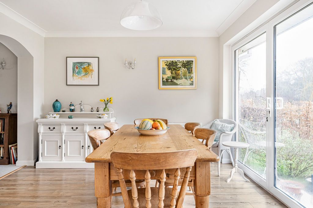 Property photo 3 of 27 Picture No. 13