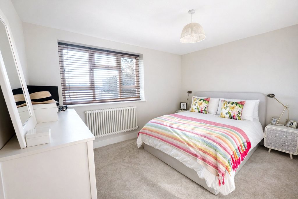 Property photo 3 of 9 Picture 3