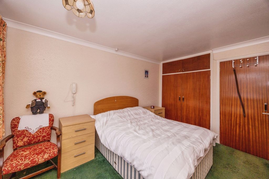 Property photo 3 of 19 Pbox-Img.Jpg