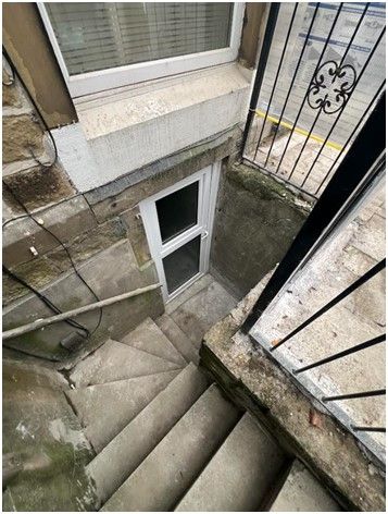 Property photo 2 of 7 Entrance