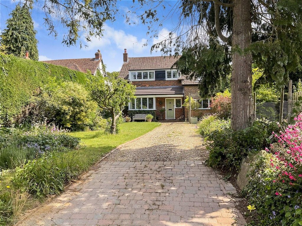 Property photo 2 of 12 External (New)